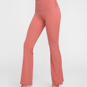 Nike Zenvy flare leggings